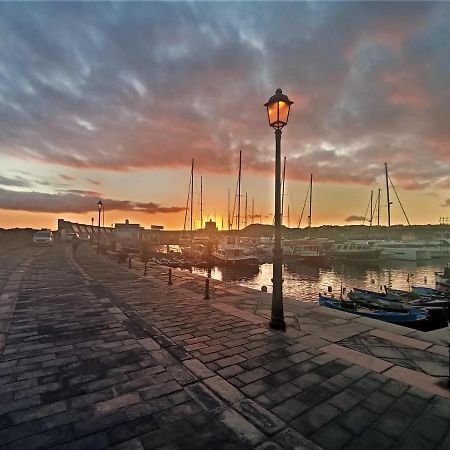 Sunny-Harbour Διαμέρισμα Arona  Εξωτερικό φωτογραφία
